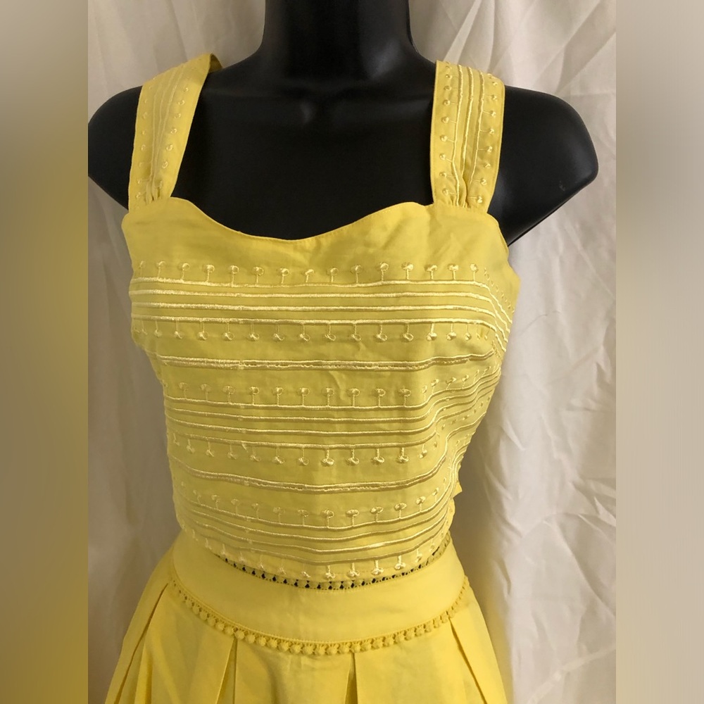 Avec Les Filles yellow embroidered eyelet crop smocked tank top and Skirt size M - Picture 14 of 16